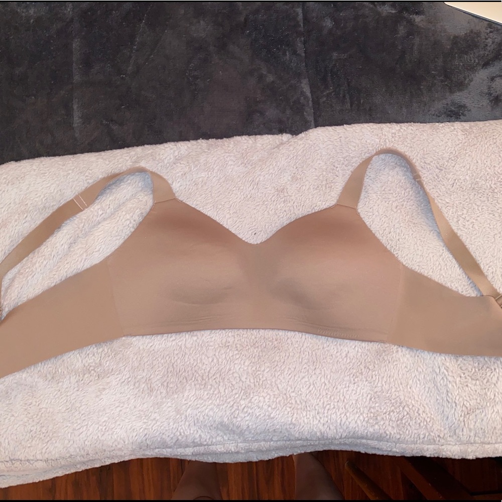 Lululemon Hold True Bra